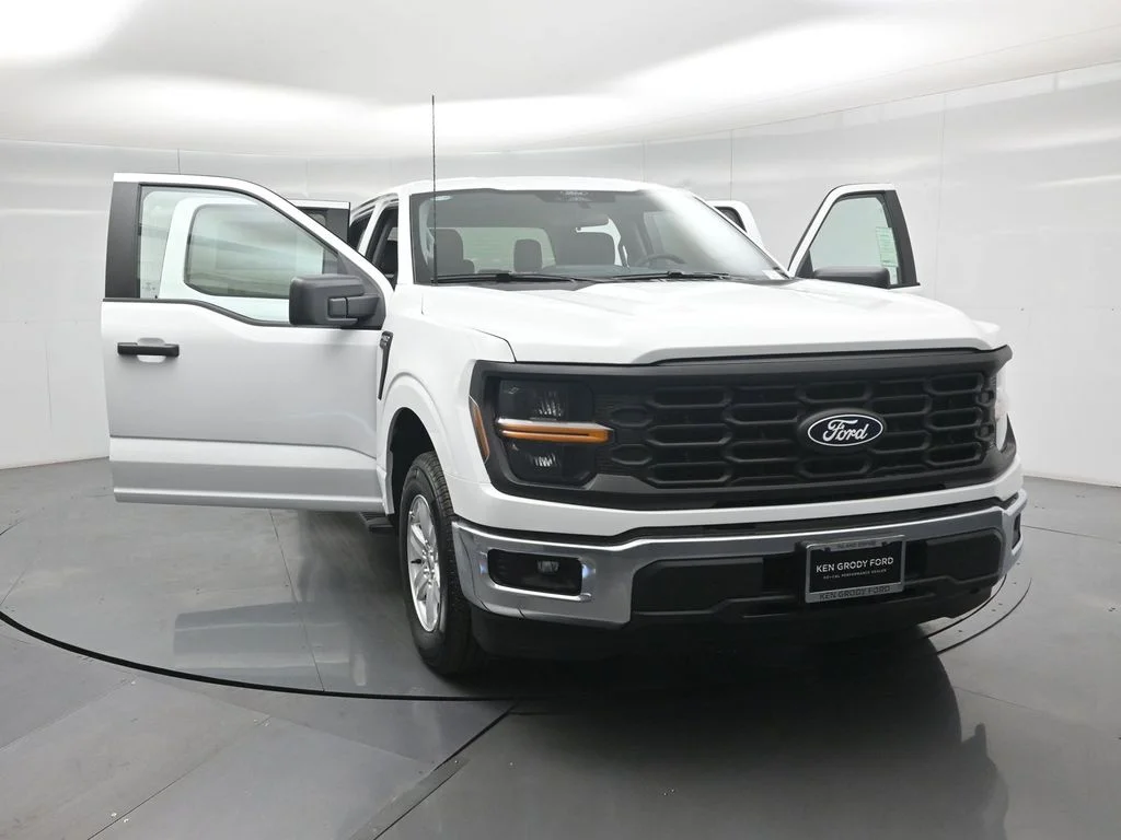 New 2026 Oxford White Ford XL image 26