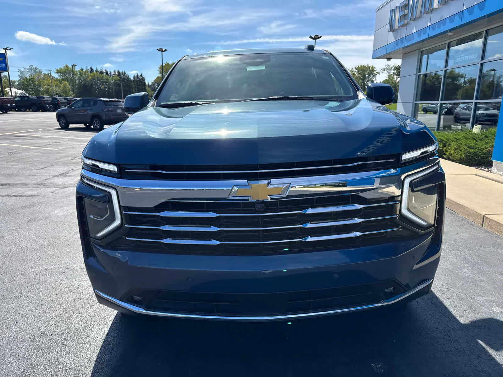 2027 Chevrolet Suburban LT - Photo 13