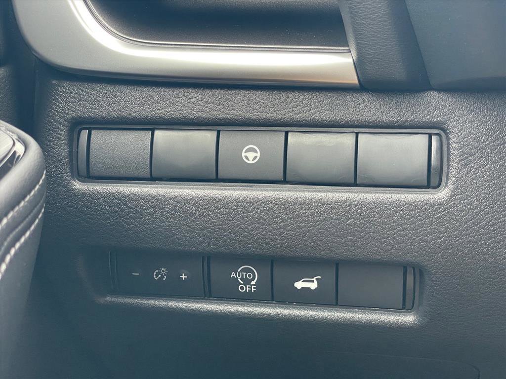 New 2026 Boulder Gray Pearl Nissan SV image 21