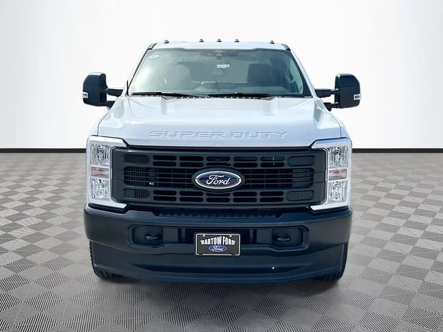 New 2026 Oxford White Ford XL image 2