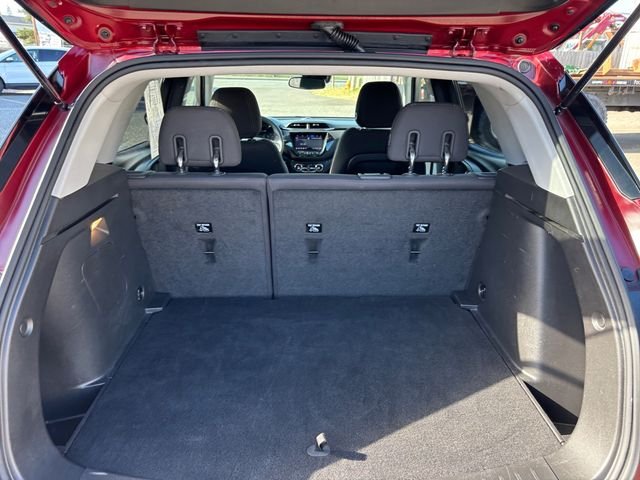 Used 2022 Crimson Chevrolet LT image 23