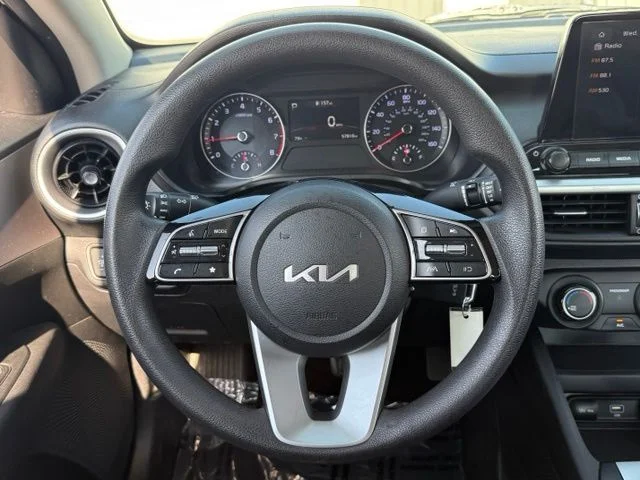 Used 2024 White Kia LXS image 14
