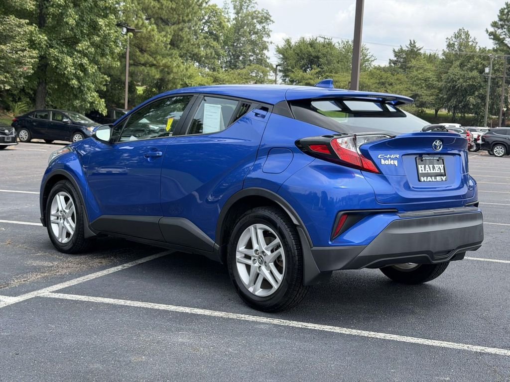 Used 2020 Blue Toyota LE image 21