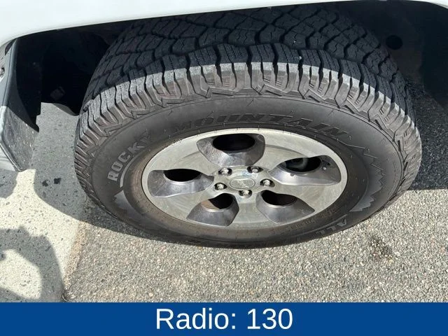 Used 2018 White Jeep Unlimited Sahara image 7