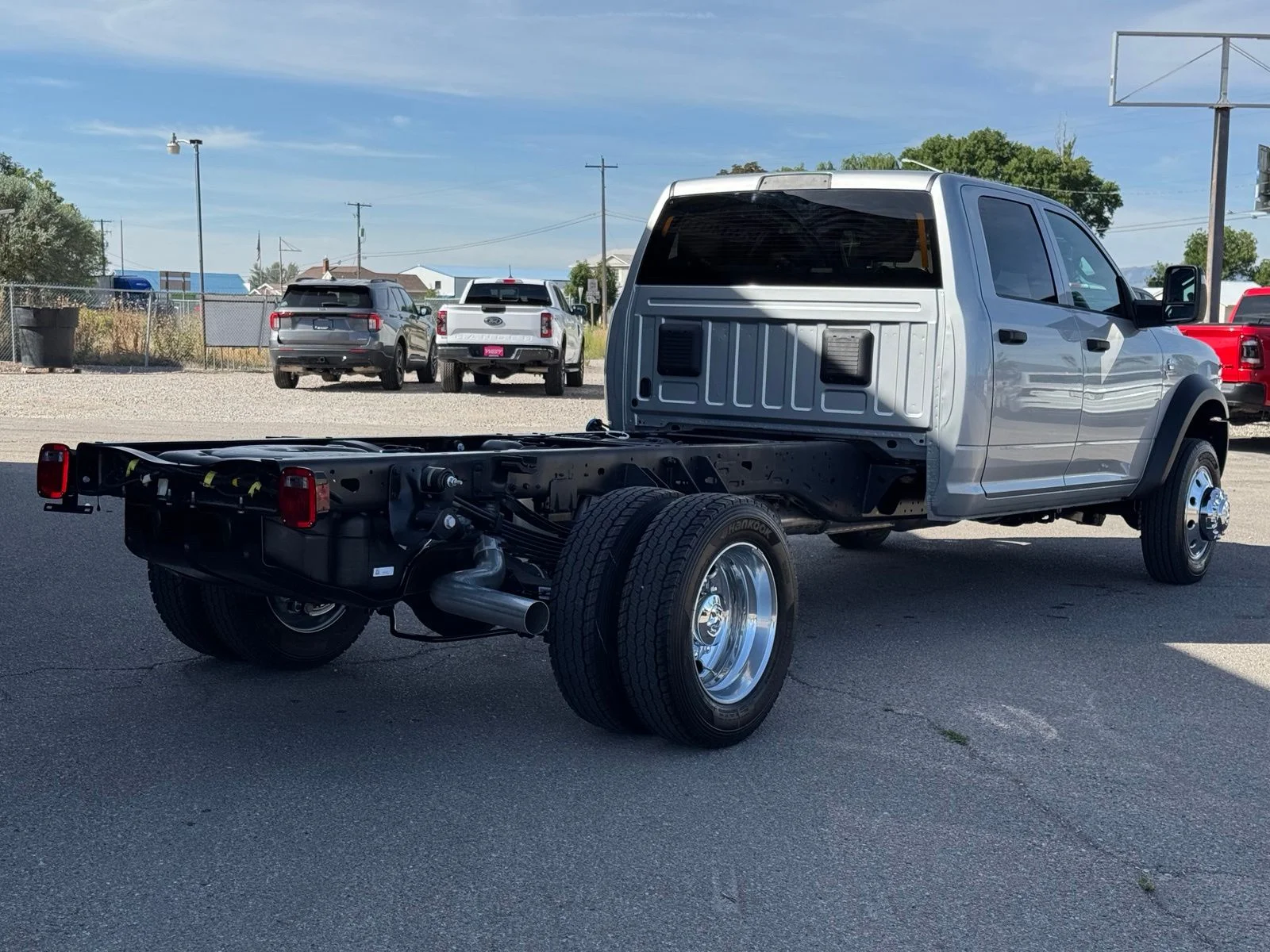 New 2027 Granite Crystal Metallic Clearcoat RAM Tradesman image 6