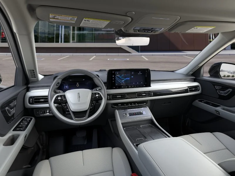 New 2026 Infinite Black Metallic Clearcoat Lincoln Premiere® image 9