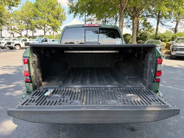 Used 2022 Green Nissan Crew Cab SV 4x2 image 18