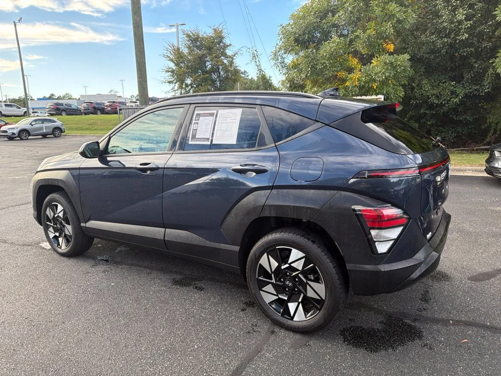 Used 2024 Blue Hyundai SEL image 10