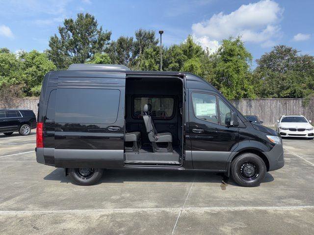 New 2025 Obsidian Black Metallic Mercedes-Benz 144" WB Passenger image 18