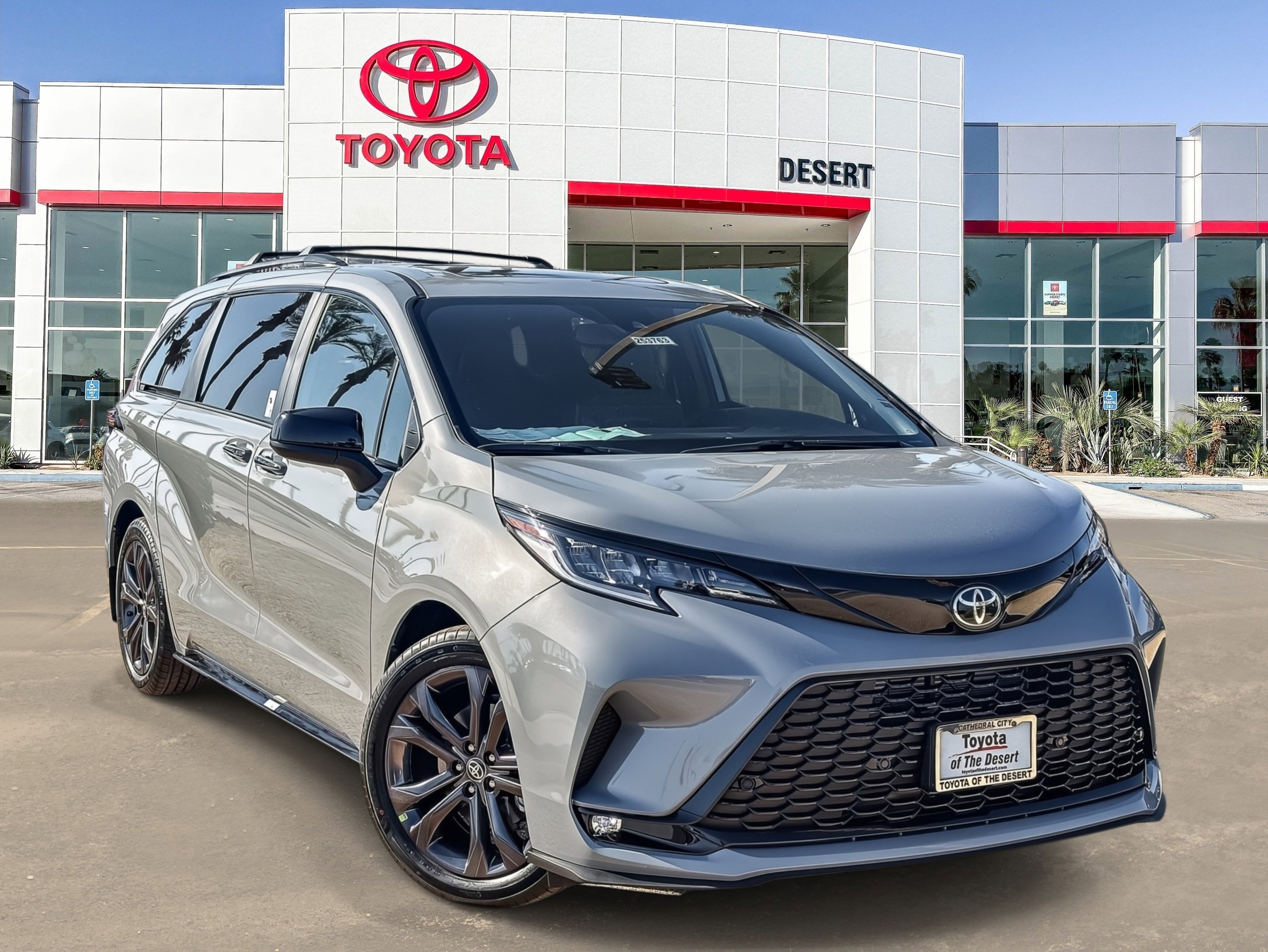 2026 Toyota Sienna XSE 7-Passenger Hybrid FWD's photo
