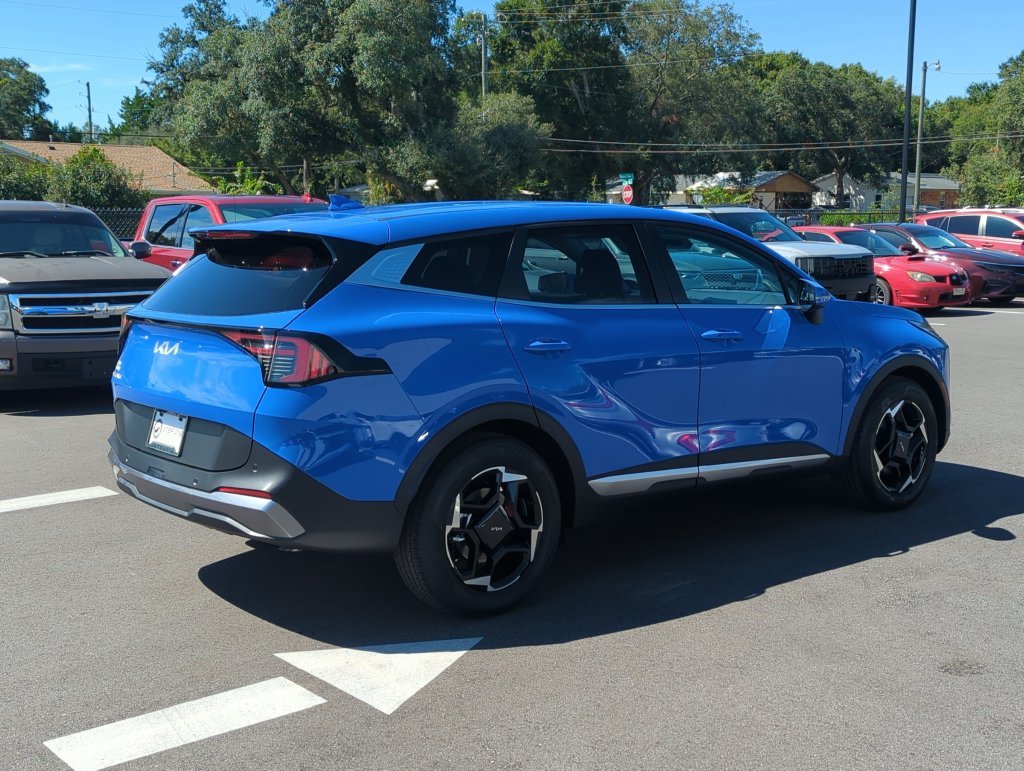 New 2027 Nebular Blue Kia EX image 7