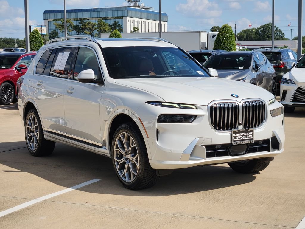 Used 2023 White Metallic BMW xDrive40i image 3