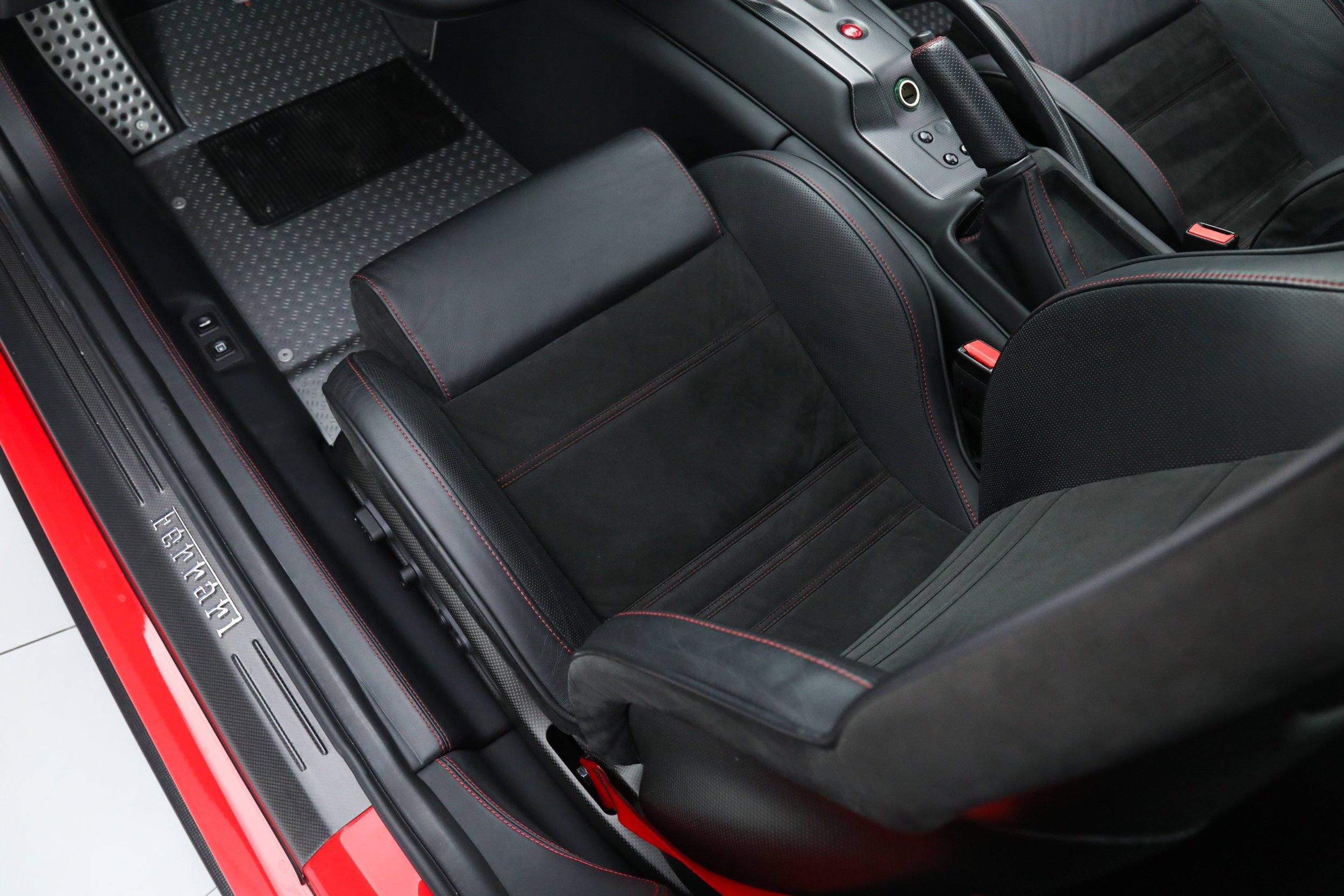 Used 2011 Red Ferrari  image 35
