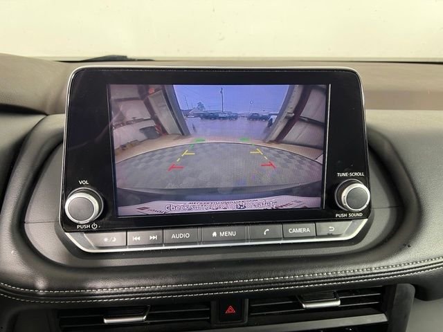 Used 2023 Gray Nissan S image 22