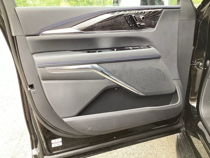 2025 Cadillac Escalade IQ Luxury 1 - Photo 15