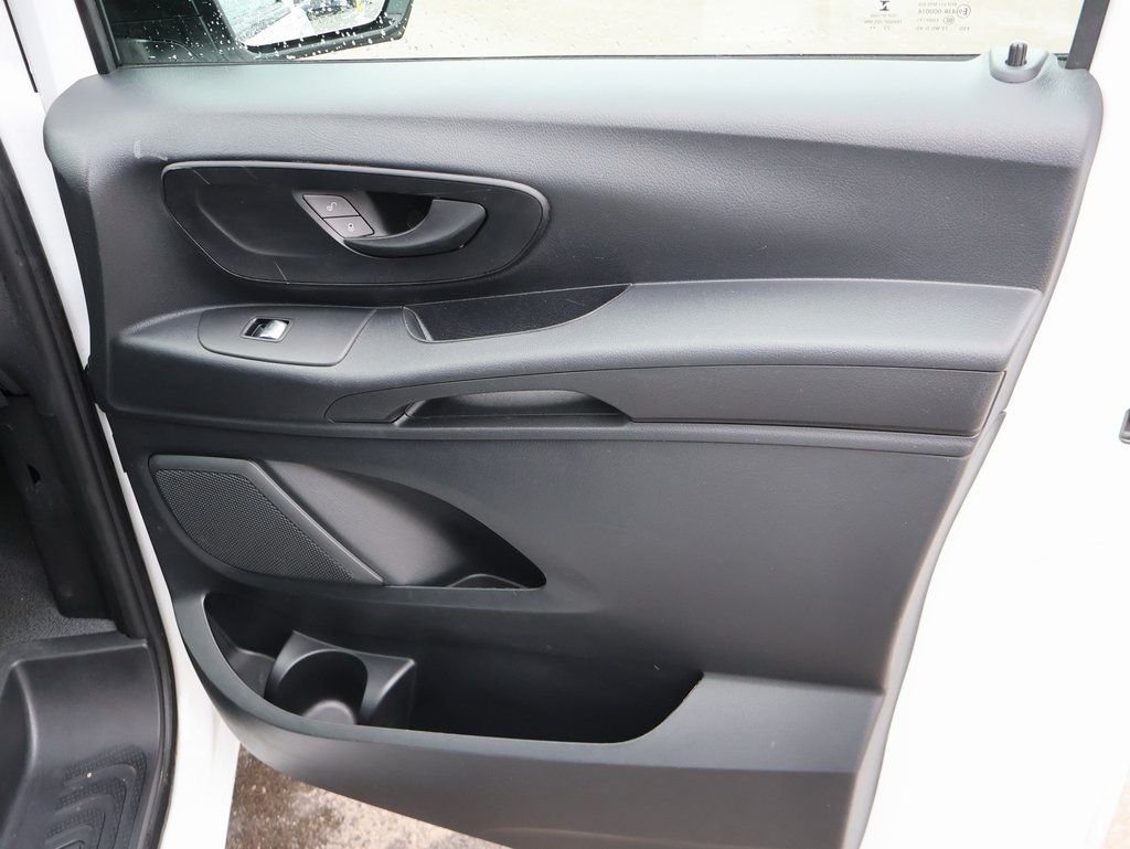 Used 2023 Arctic White Mercedes-Benz Passenger image 12