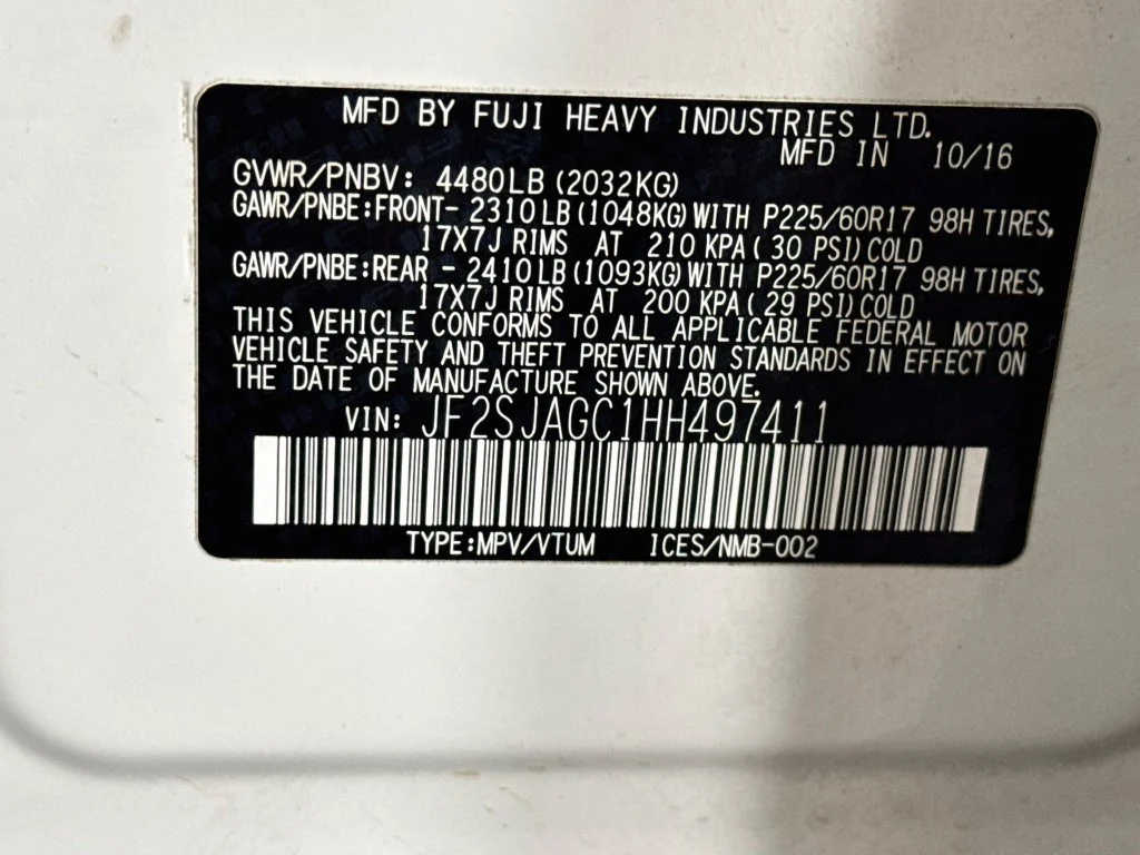 Used 2017 White Subaru 2.5i Premium image 40
