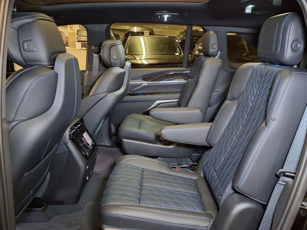2026 Cadillac Escalade IQ Sport - Photo 11
