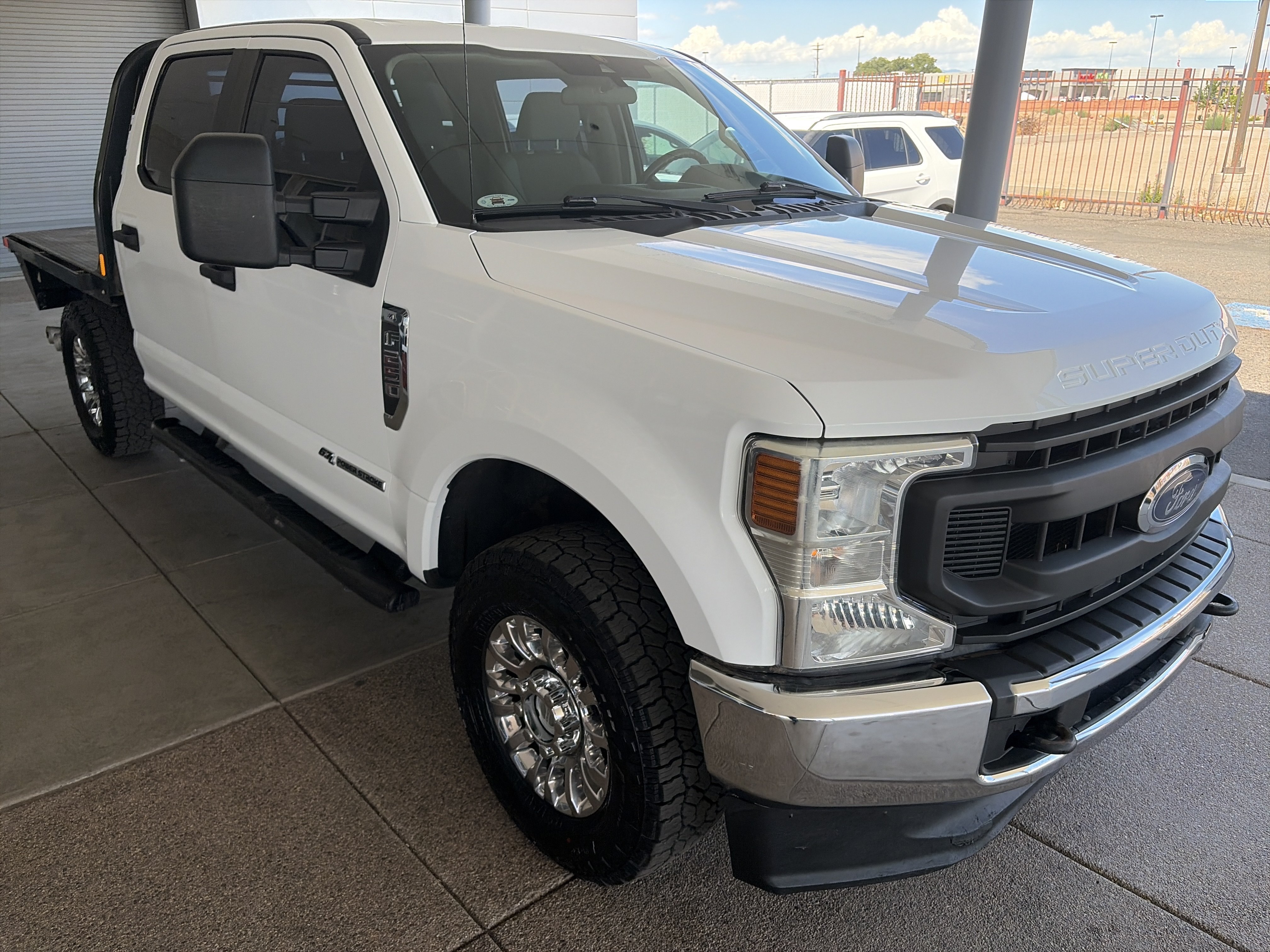 Used 2020 White Ford XL image 4