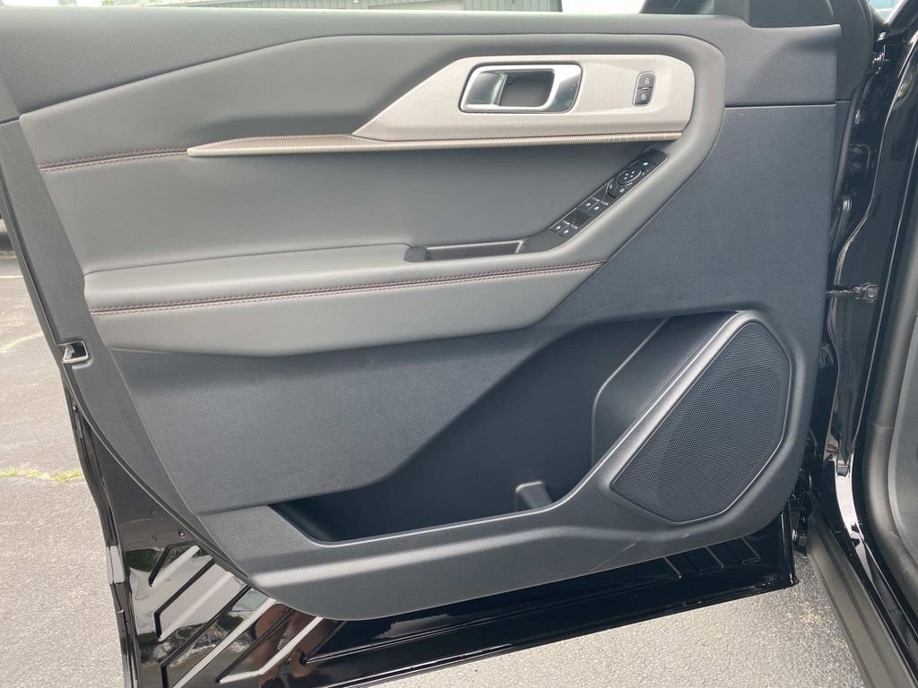 New 2026 Agate Black Metallic Ford Active image 11