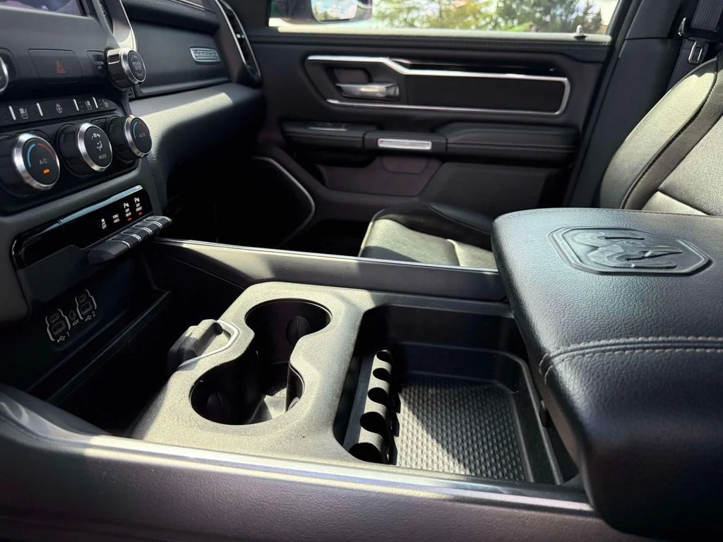 Used 2020 Black Ram Laramie image 27