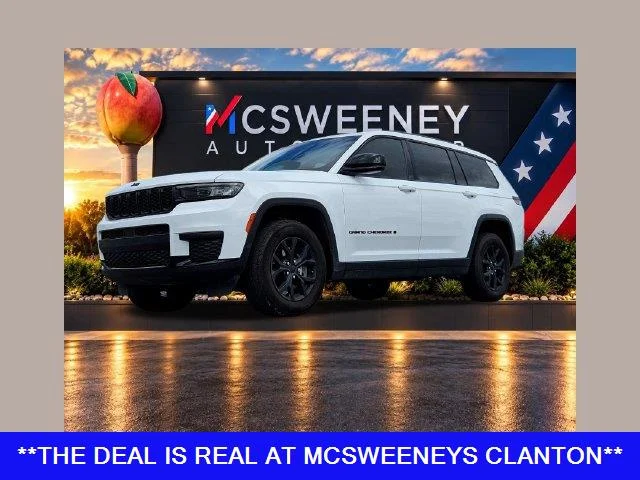 Used 2024 White Jeep Altitude image 1