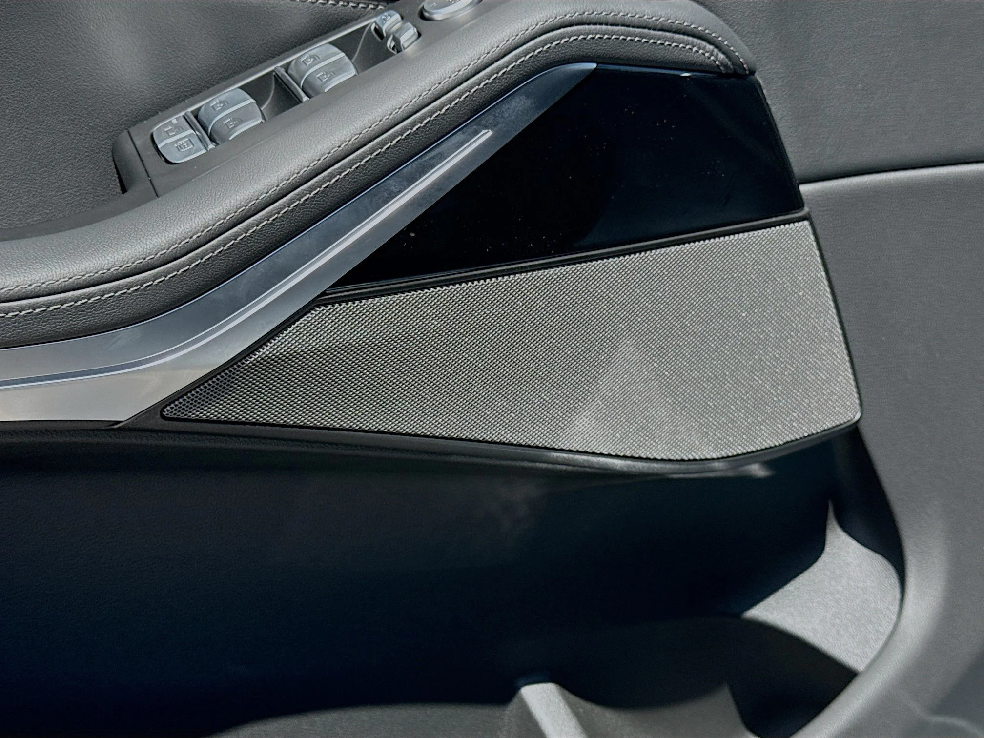 New 2026 Brooklyn Grey Metallic BMW ALPINA XB7 image 25