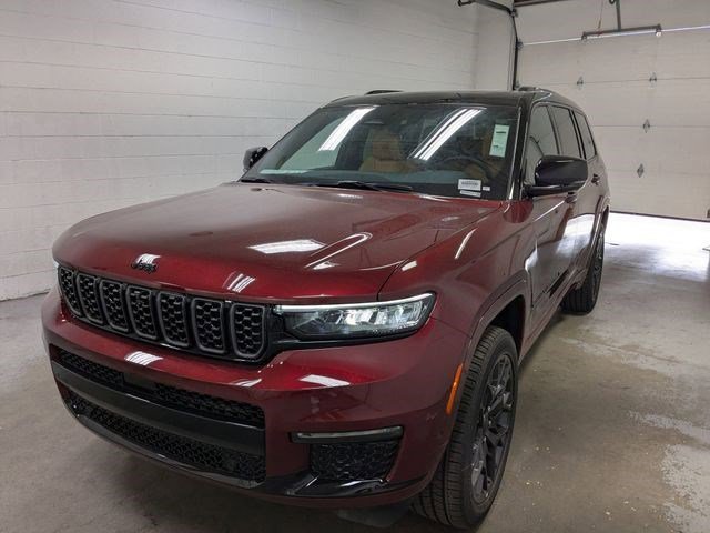 New 2025 Velvet Red Pearl-Coat Exterior Paint Jeep Summit image 9