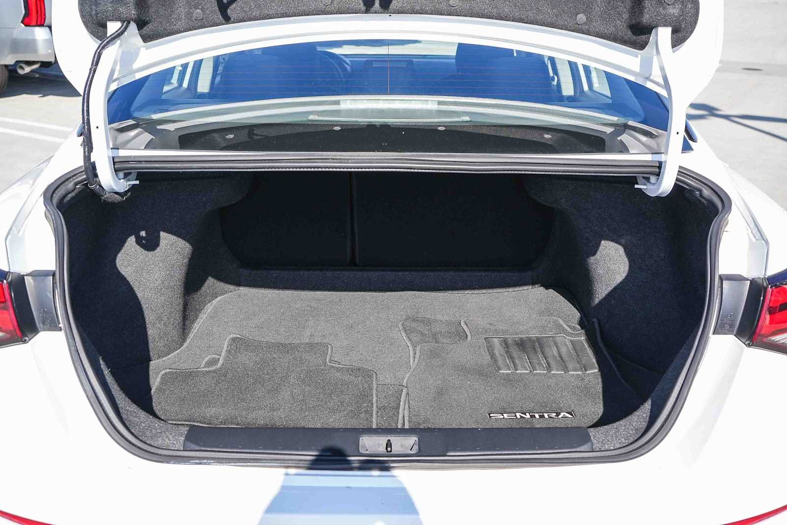 2025 Nissan Sentra S - Photo 25