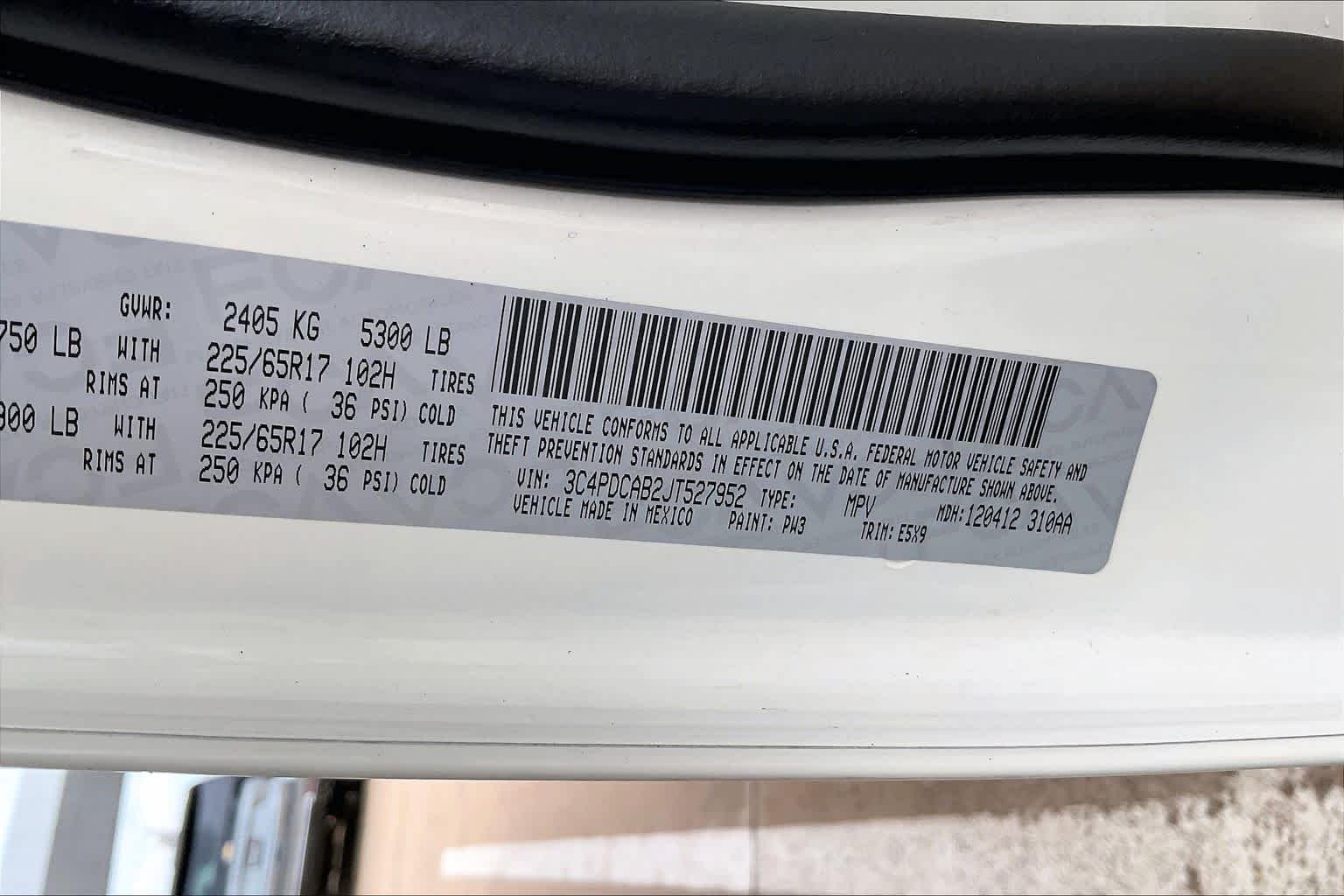 Used 2018 Vice White Dodge SE image 33