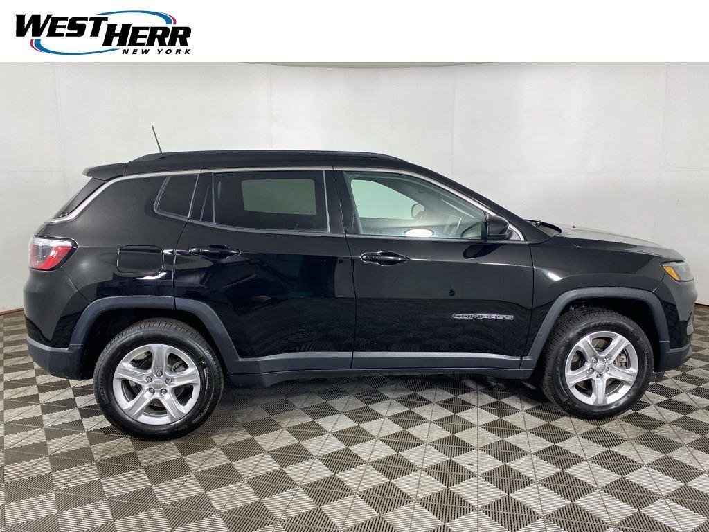 Certified Used 2023 Diamond Black Crystal Pearlcoa Jeep Latitude 4x4 image 23