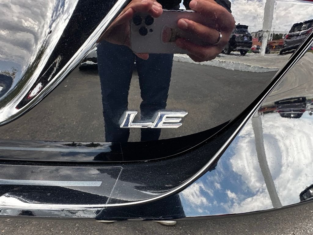 Used 2019 Black Toyota LE image 7