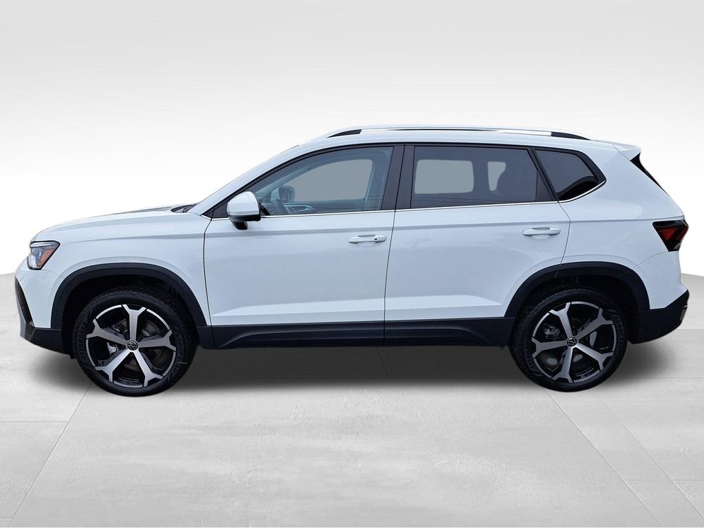 2025 Volkswagen Taos SEL - Photo 9