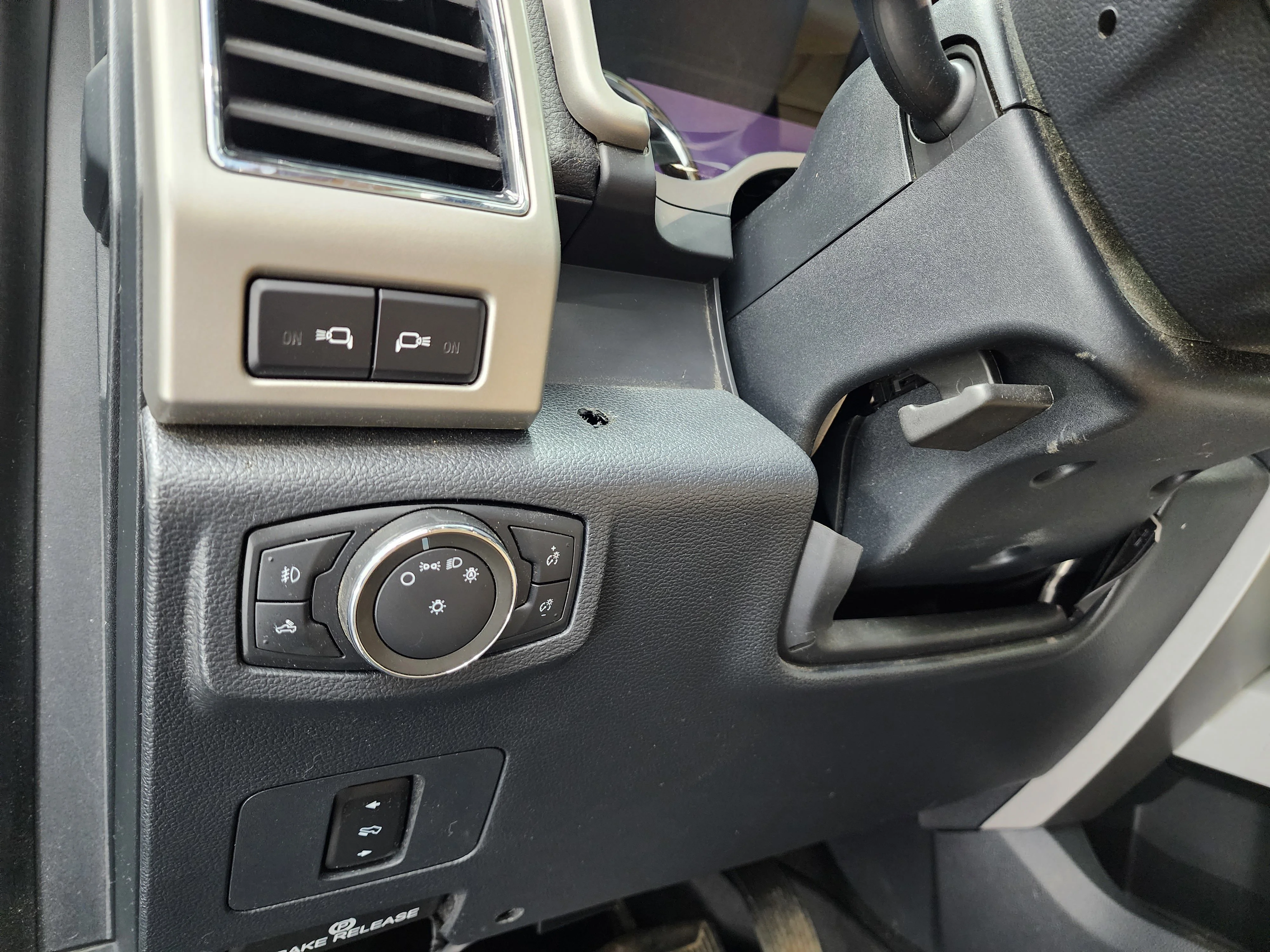 Used 2022 Agate Black Metallic Ford Lariat image 44