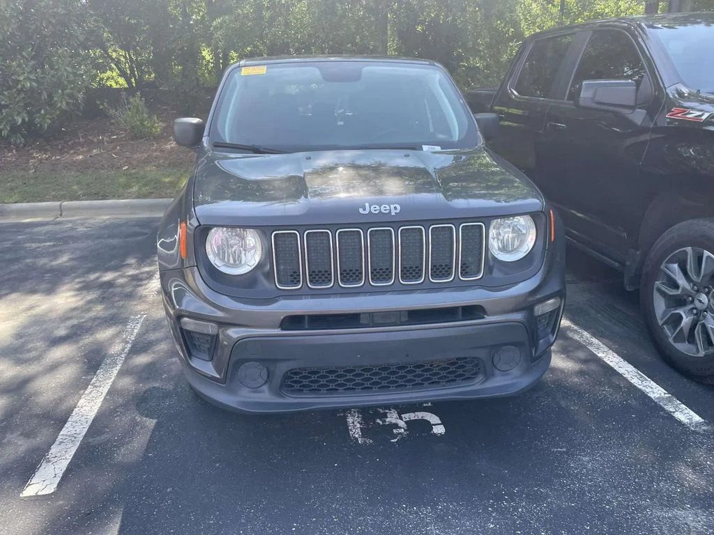Used 2019 Granite Crystal Metallic Clearcoat Jeep Sport image 2