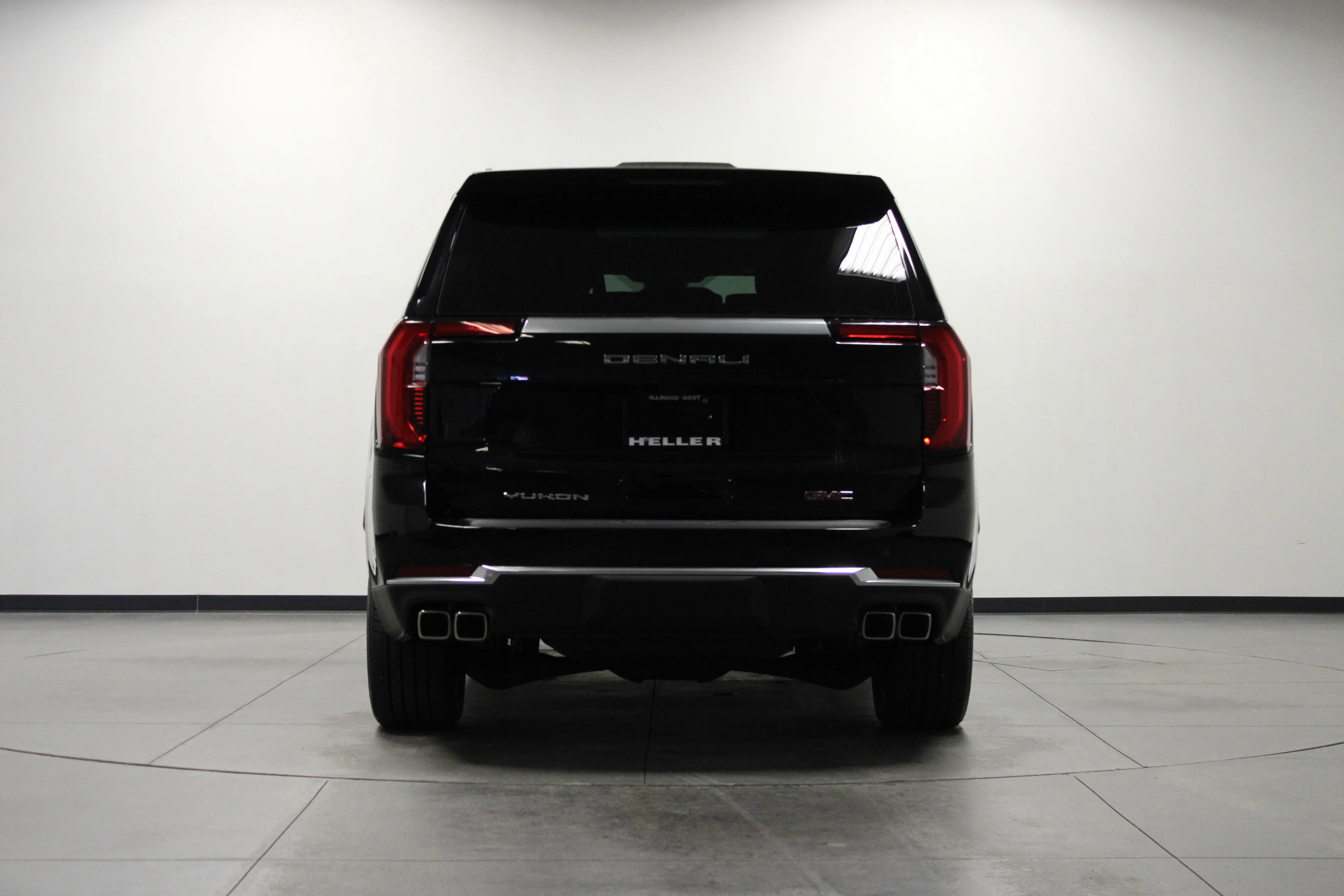 Used 2025 Onyx Black GMC Denali image 5