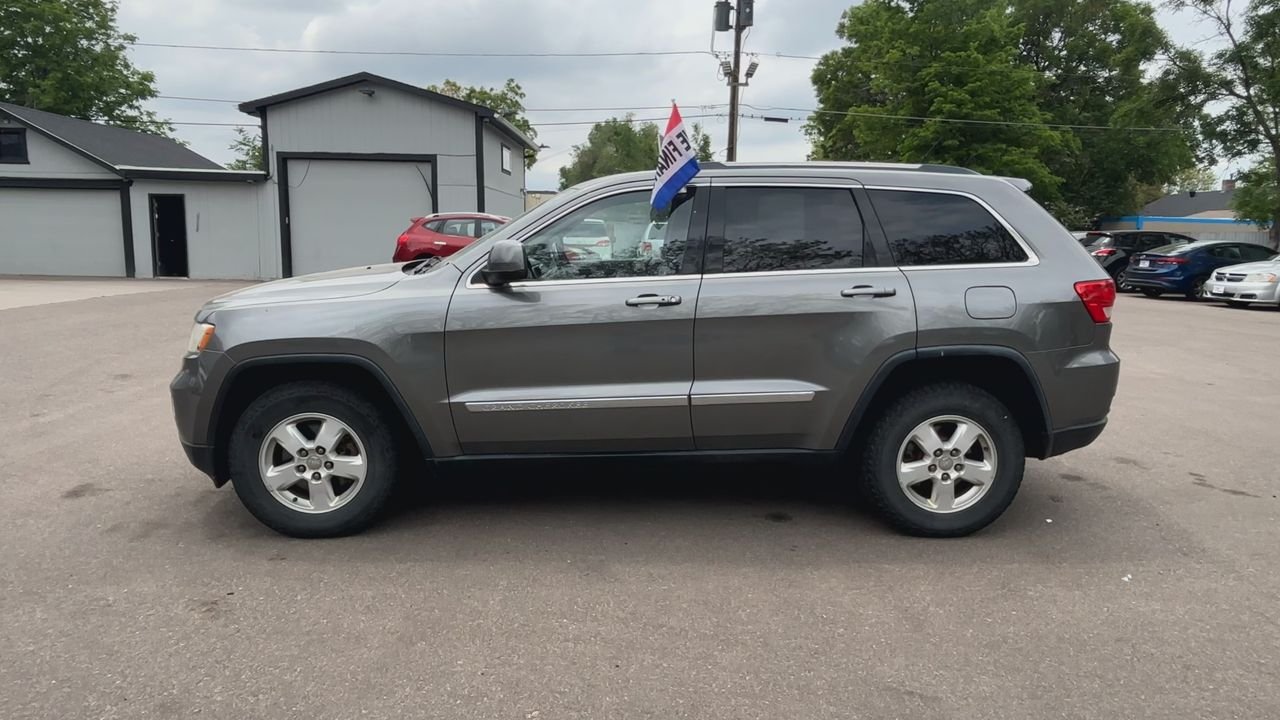 2012 Jeep Grand Cherokee Laredo Sport photo 4