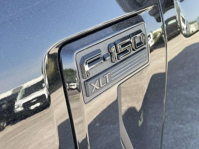 New 2026 Black Ford XLT image 7