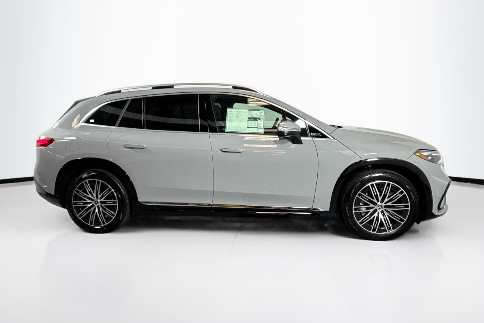 New 2026 MANUFAKTUR Alpine Grey Mercedes-Benz EQS 400 image 4
