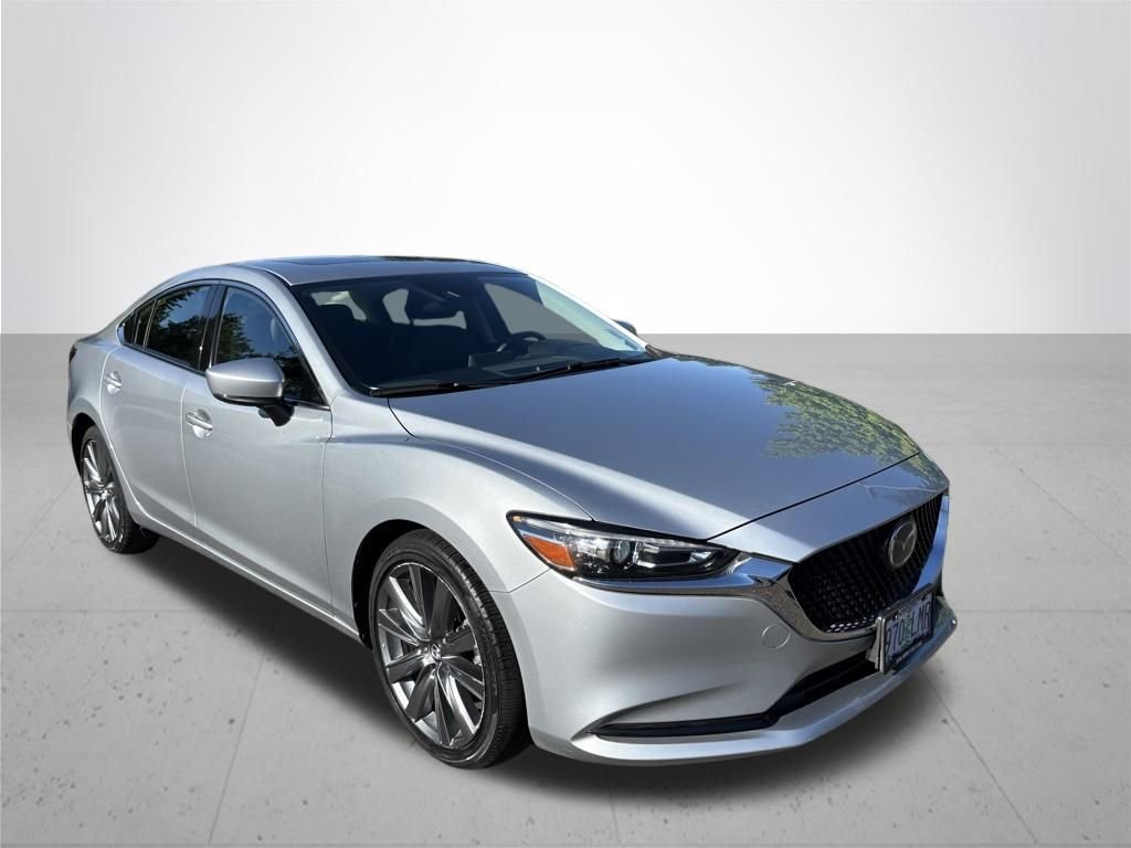 Used 2018 Silver Mazda Touring image 4