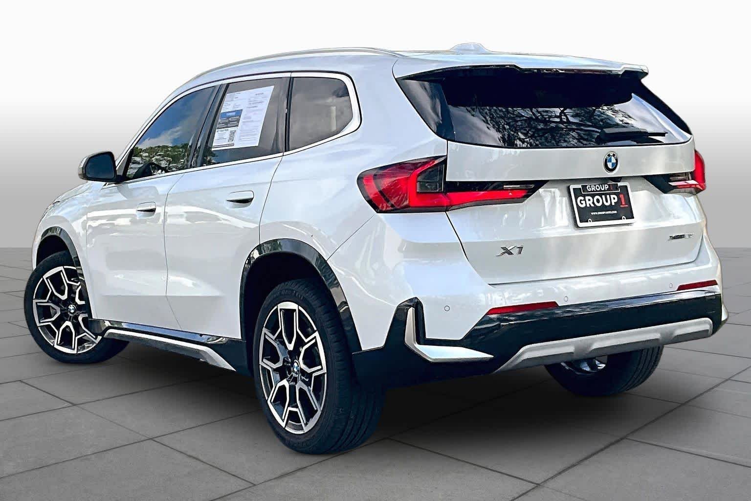 Certified Used 2023 Mineral White Metallic BMW xDrive28i image 12