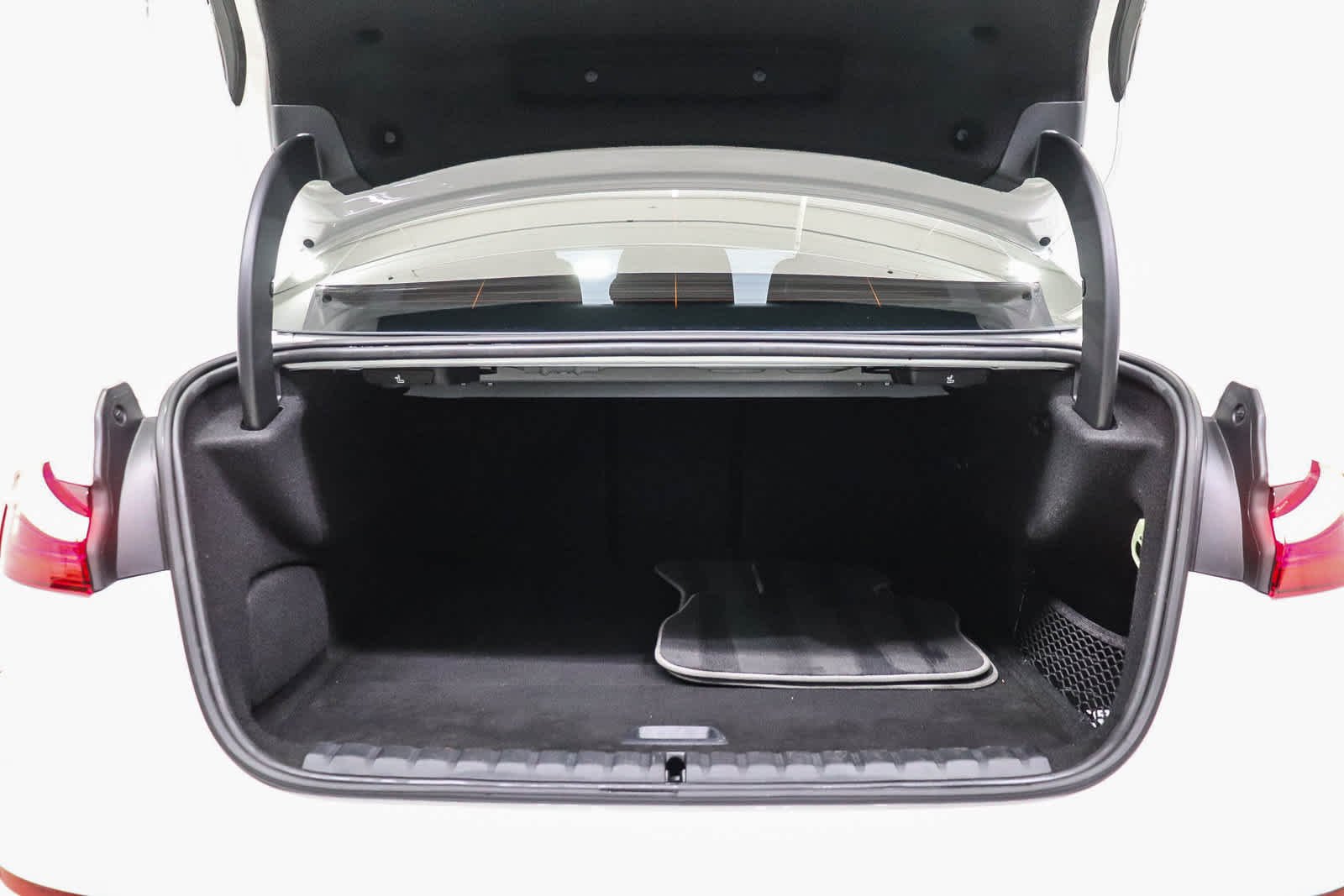 Used 2021 Alpine White BMW 228i image 29