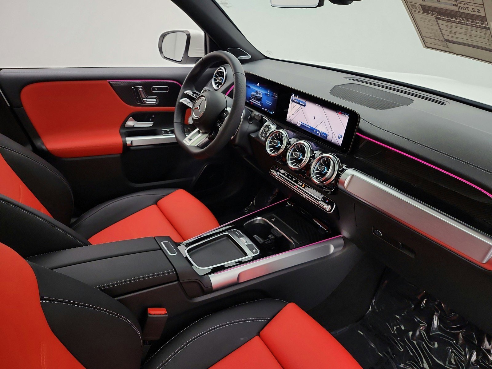 New 2026 Polar White Mercedes-Benz AMG® GLB 35 4MATIC SUV image 34