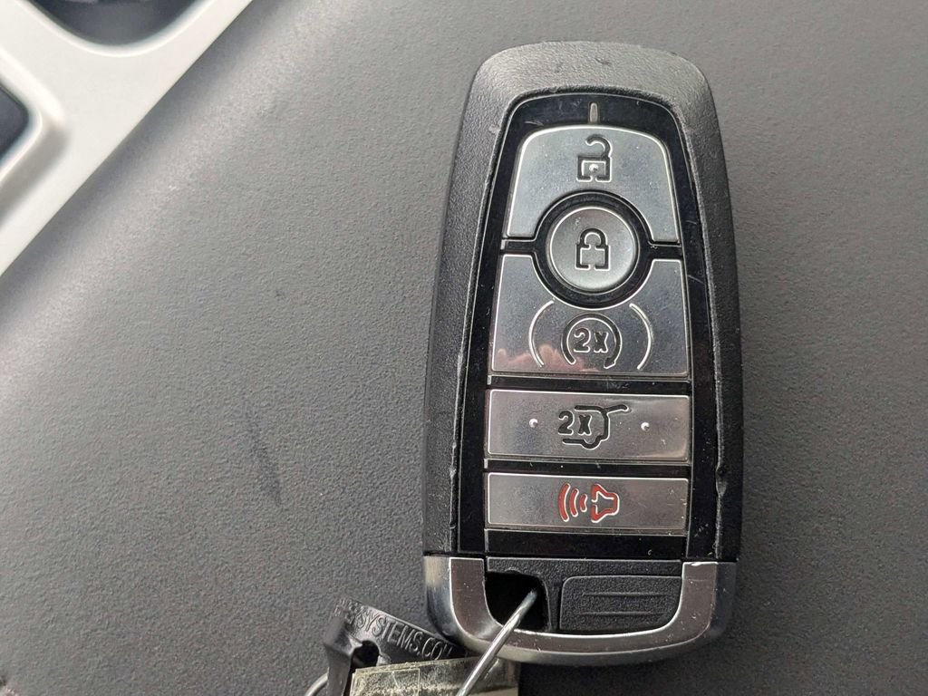 2022 Ford Explorer Platinum - Photo 34