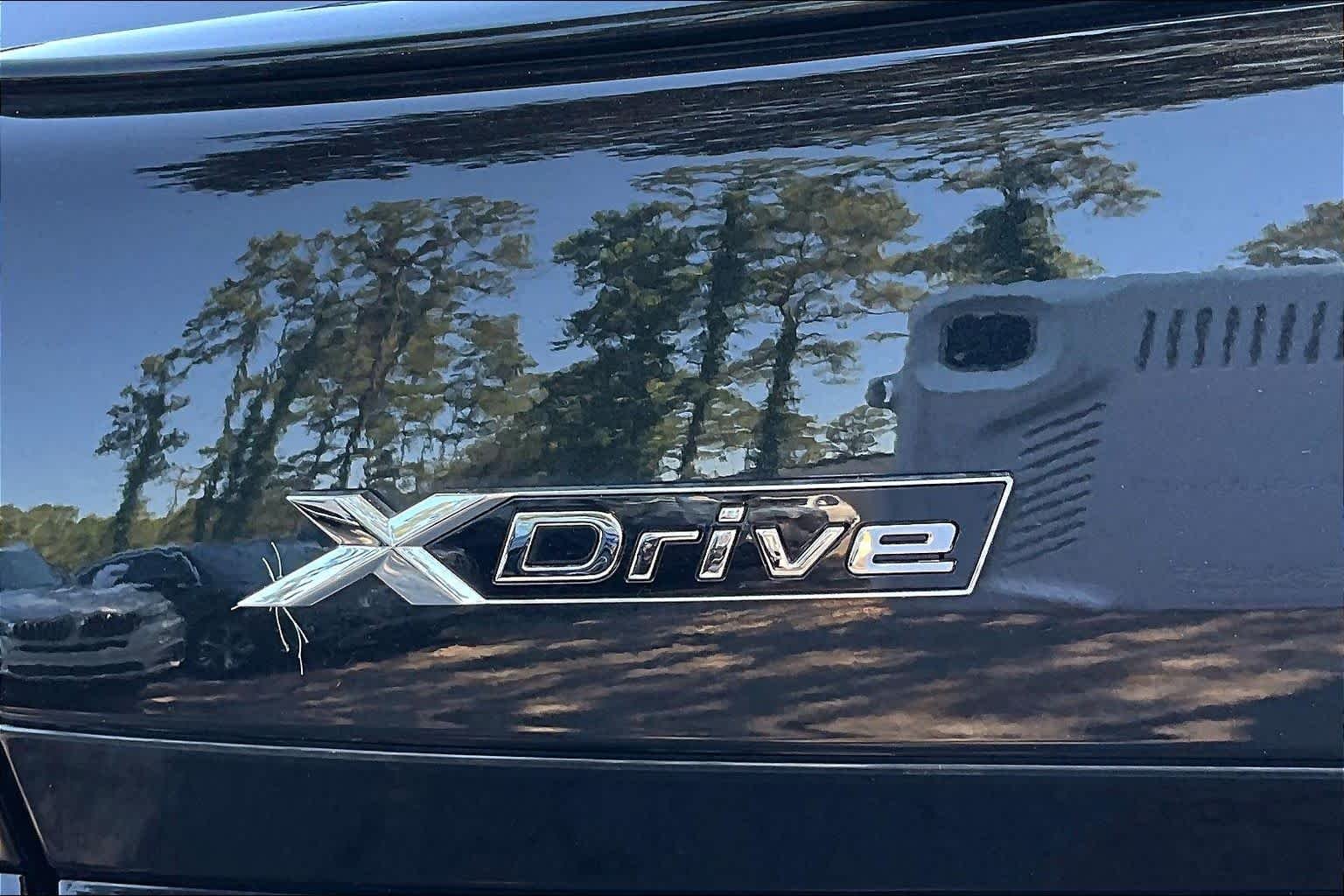 Certified Used 2024 Black Sapphire Metallic BMW 760i xDrive image 10