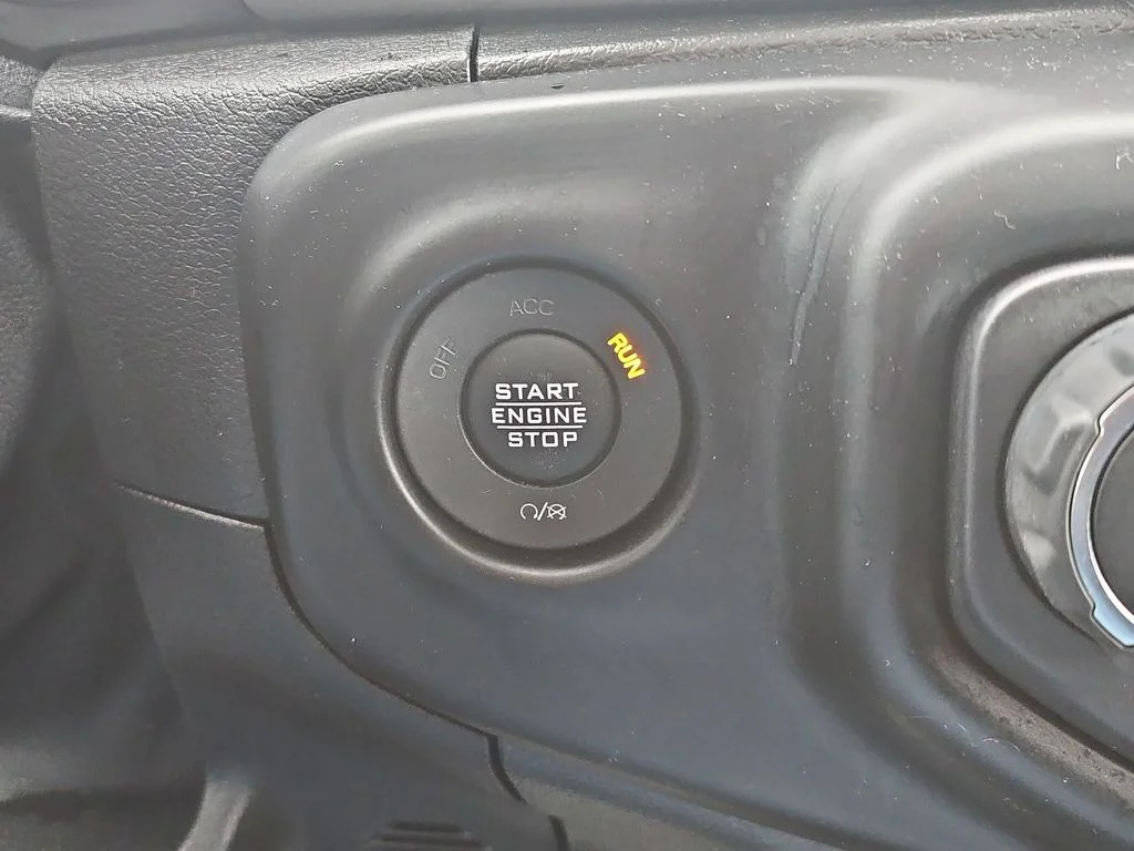 Used 2021 Green Jeep Unlimited Sport S image 37