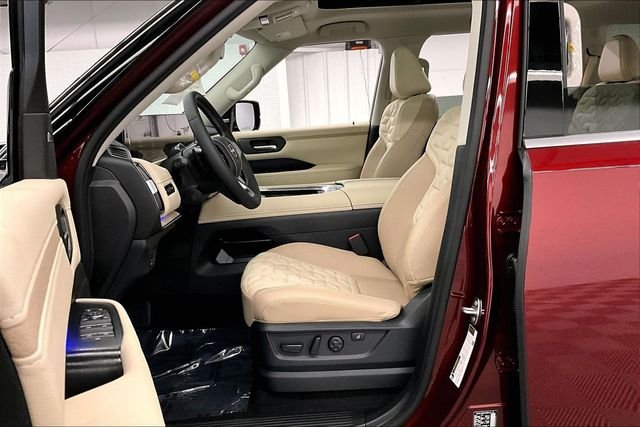 New 2026 Coulis Red Pearl/Super Black Nissan Platinum Reserve image 10