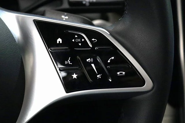 2025 Mercedes-Benz GLC Base - Photo 6