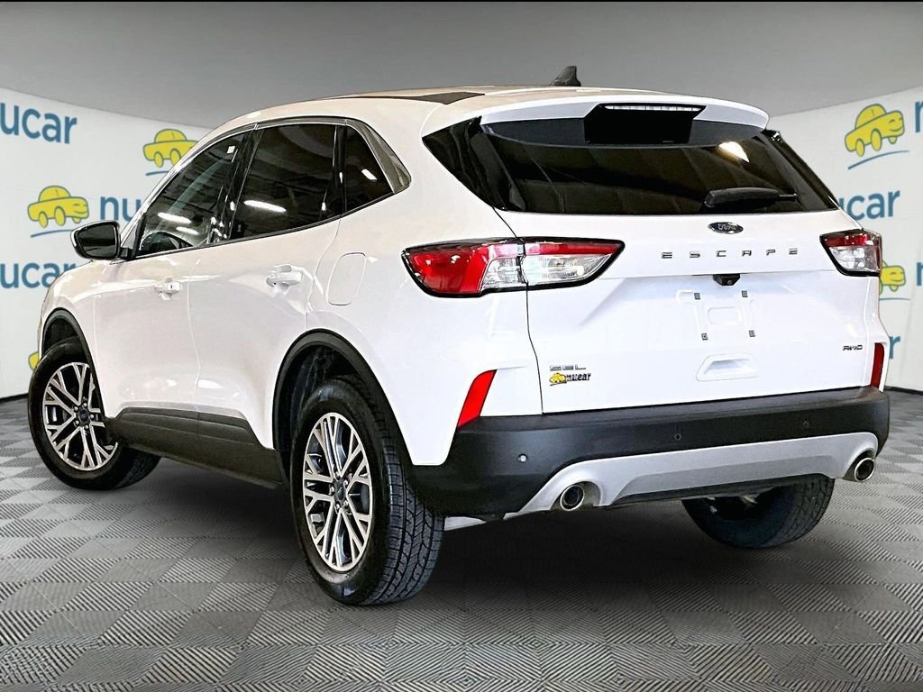 Used 2022 White Ford SEL image 4