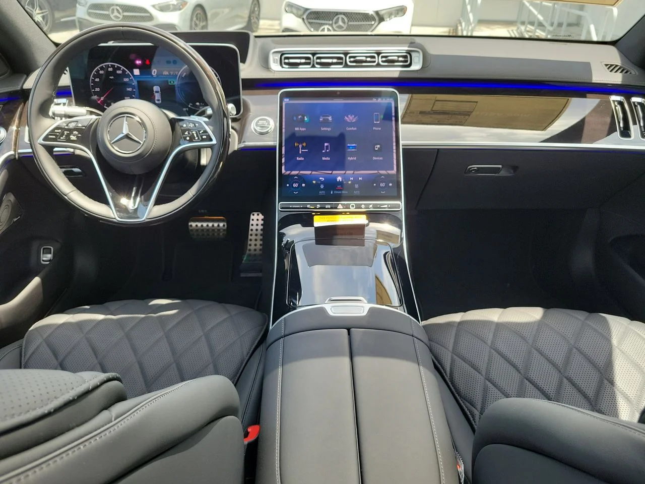 New 2026 MANUFAKTUR Moonlight White Metallic Mercedes-Benz S 580 image 14